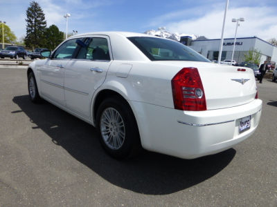 2010 Chrysler 300  Touring