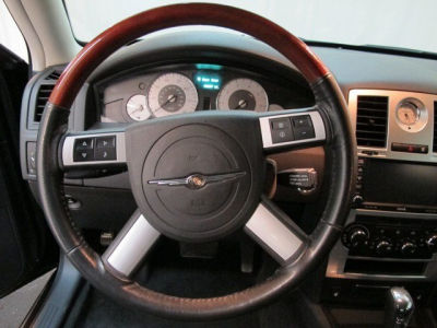2009 Chrysler 300  Limited