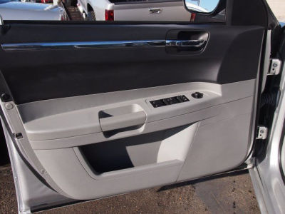 2007 Chrysler 300  Touring