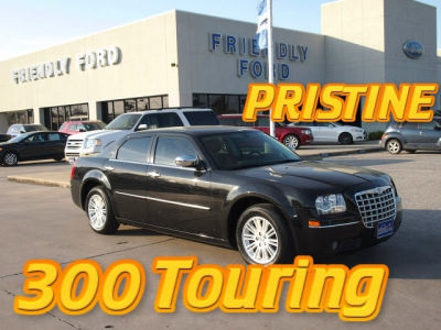 2010 Chrysler 300  Touring