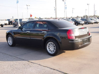 2010 Chrysler 300  Touring