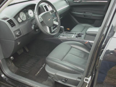 2010 Chrysler 300  Touring