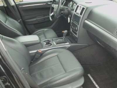 2010 Chrysler 300  Touring