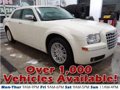 2010 Chrysler 300  Touring