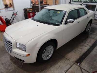 2010 Chrysler 300  Touring