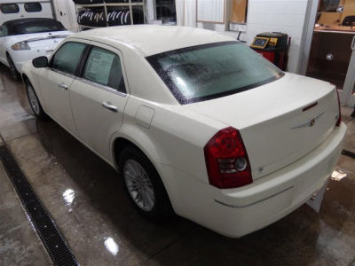 2010 Chrysler 300  Touring