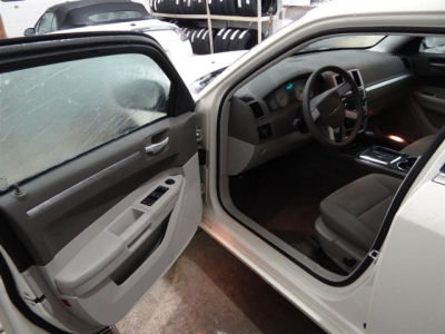 2010 Chrysler 300  Touring