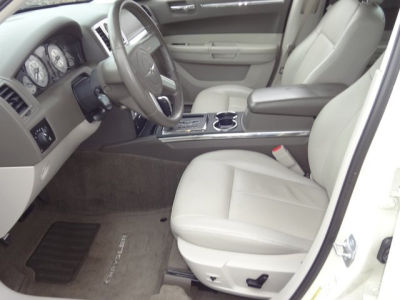 2009 Chrysler 300  Touring