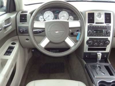 2009 Chrysler 300  Touring