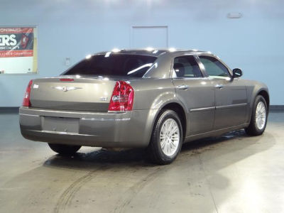 2010 Chrysler 300  Touring