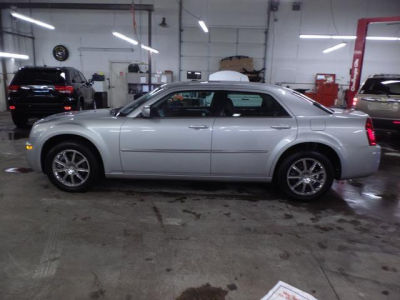 2009 Chrysler 300  Touring/Signature Series