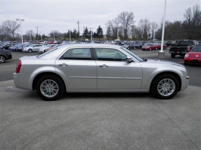 2010 Chrysler 300  Touring