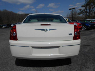 2010 Chrysler 300  Touring