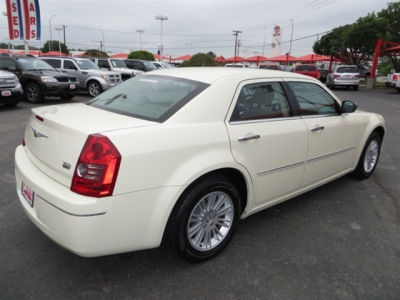 2010 Chrysler 300  Touring