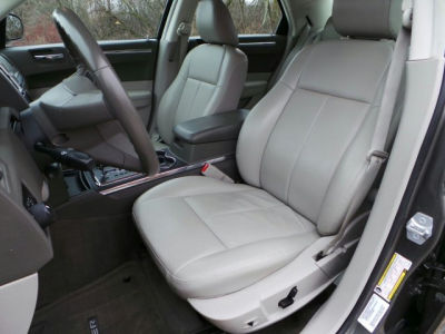 2010 Chrysler 300  Touring