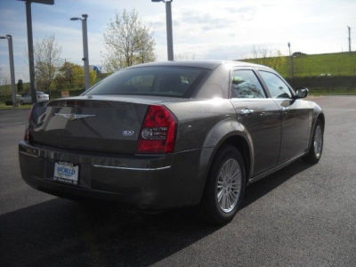 2010 Chrysler 300  Touring