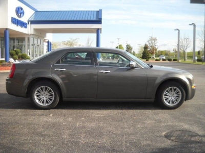 2010 Chrysler 300  Touring