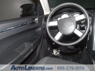 2010 Chrysler 300  Touring