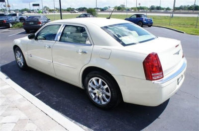 2008 Chrysler 300  C Hemi