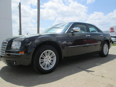 2010 Chrysler 300  Touring