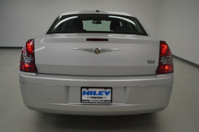 2010 Chrysler 300  Touring