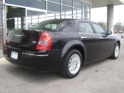2010 Chrysler 300  Touring Plus