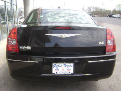 2010 Chrysler 300  Touring Plus