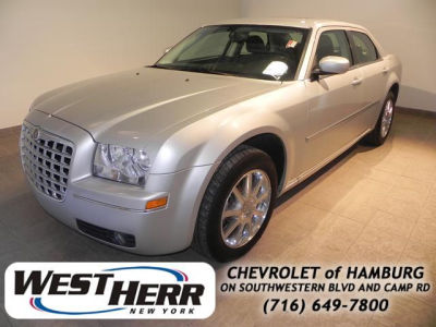 2009 Chrysler 300  Touring/Signature Series