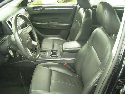 2010 Chrysler 300  Touring