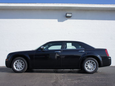 2010 Chrysler 300  Touring Plus