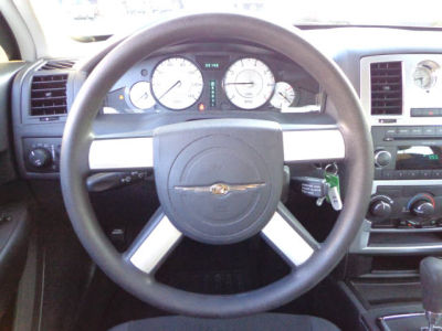 2010 Chrysler 300  Touring