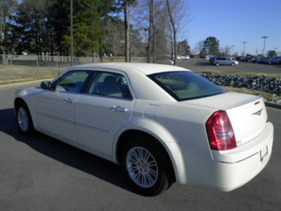 2010 Chrysler 300  Touring
