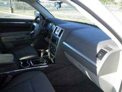 2010 Chrysler 300  Touring