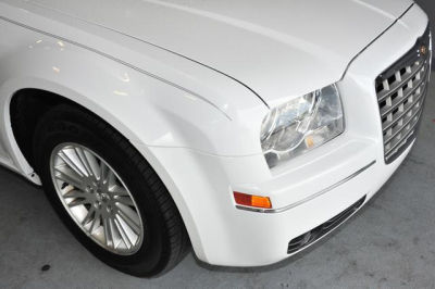 2010 Chrysler 300  Touring Plus