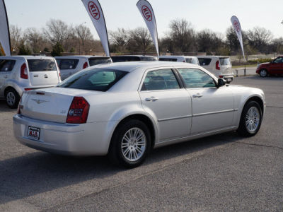 2009 Chrysler 300  Touring