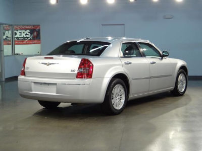 2010 Chrysler 300  Touring