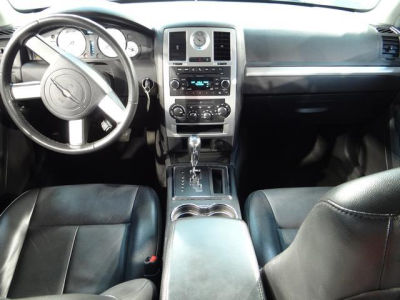 2010 Chrysler 300  Touring