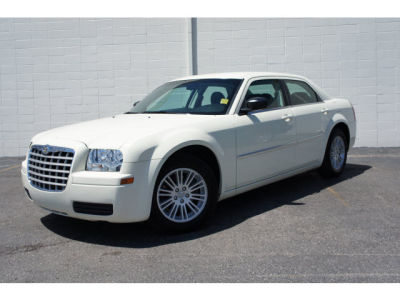 2009 Chrysler 300  LX