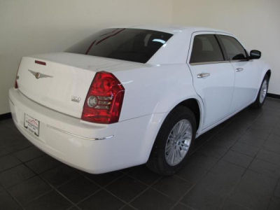 2010 Chrysler 300  Touring