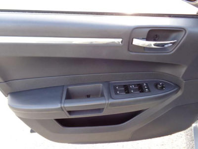 2010 Chrysler 300  Touring