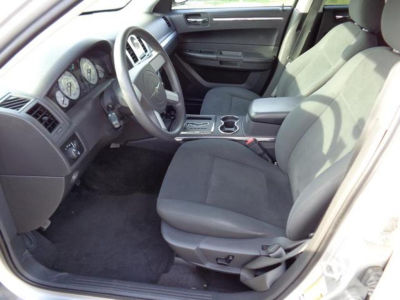 2010 Chrysler 300  Touring