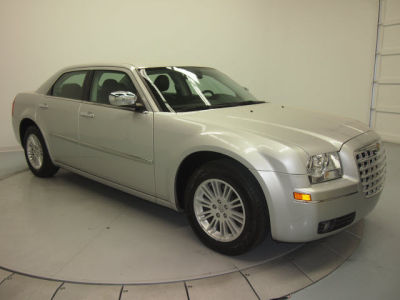 2010 Chrysler 300  Touring