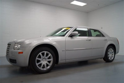 2009 Chrysler 300  TOUR