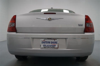 2009 Chrysler 300  TOUR