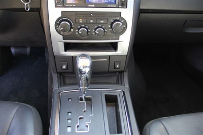 2010 Chrysler 300  Touring/Signature Series