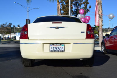 2010 Chrysler 300  Touring