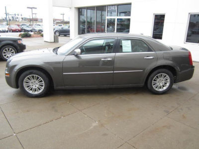 2010 Chrysler 300  Touring