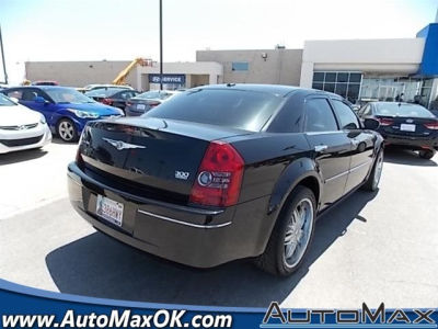2010 Chrysler 300  Touring