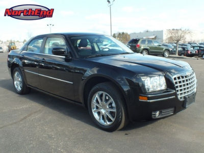 2009 Chrysler 300  Touring/Signature Series