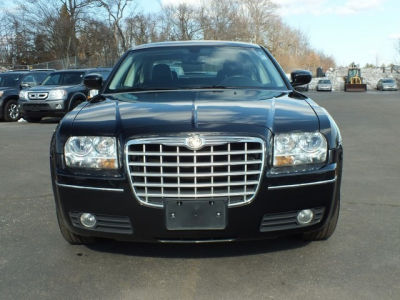2009 Chrysler 300  Touring/Signature Series